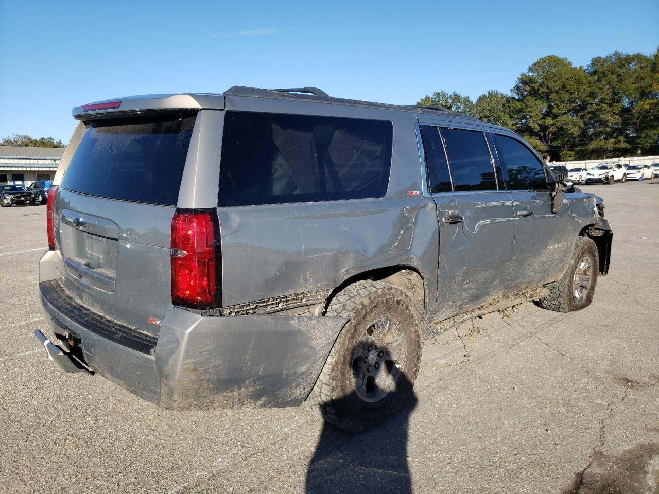 2017 CHEVROLET SUBURBAN K - Фото 3