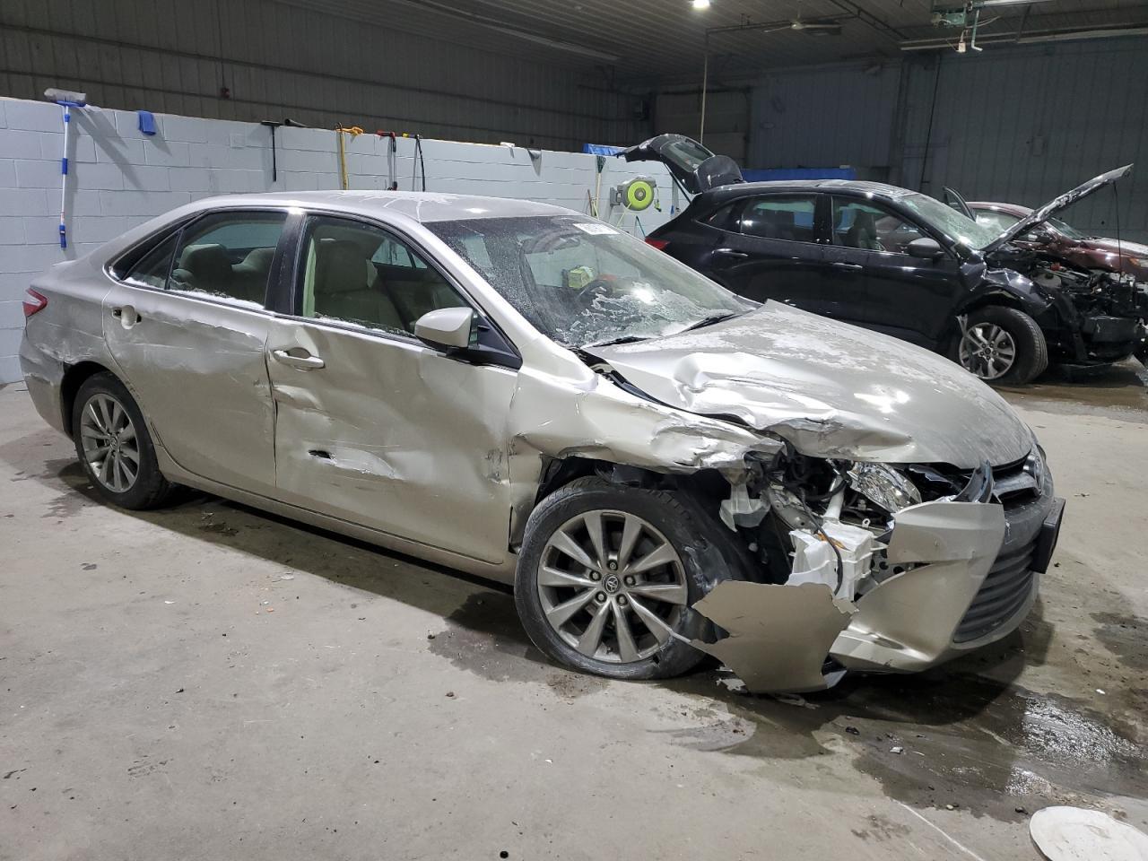 2017 TOYOTA CAMRY LE - Image 4