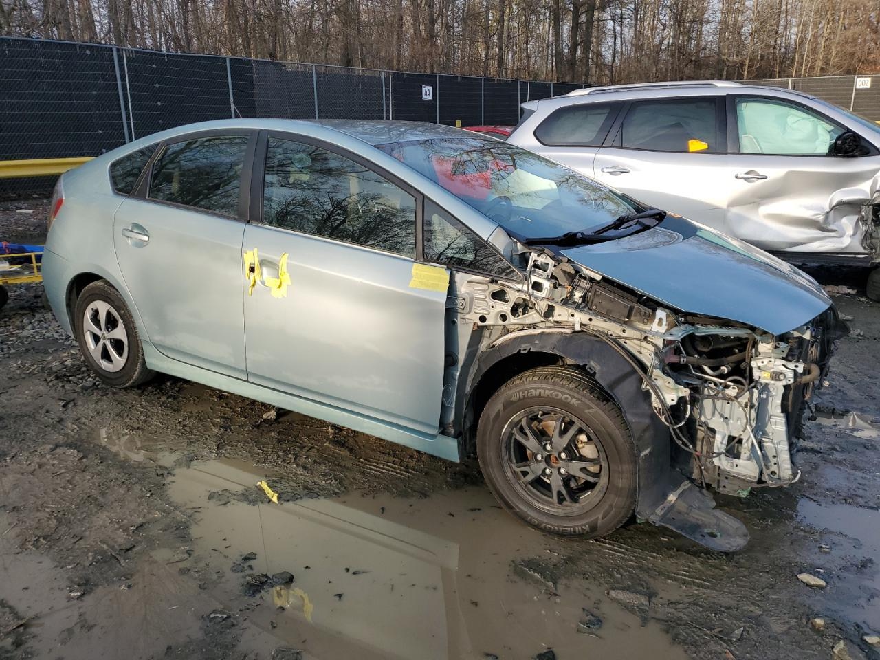 2015 TOYOTA PRIUS - Фото 4
