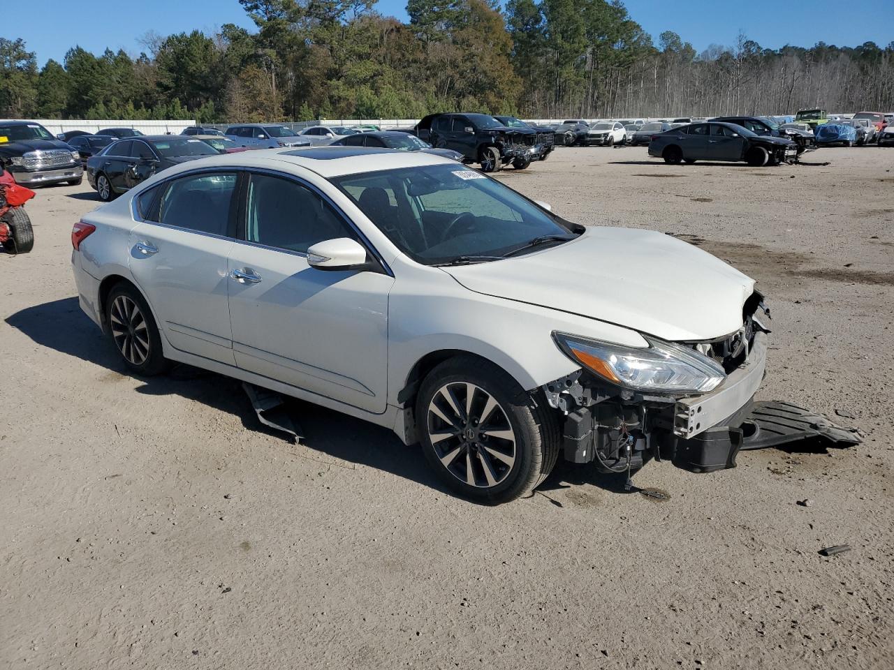 2017 NISSAN ALTIMA 2.5 - Фото 4