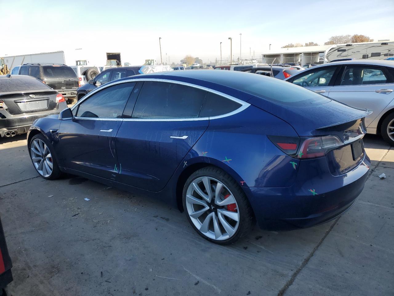 2019 TESLA MODEL 3 - Фото 2