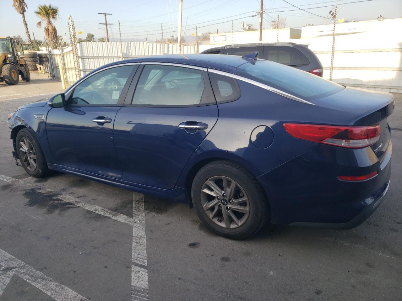 2020 KIA OPTIMA LX - Фото 2