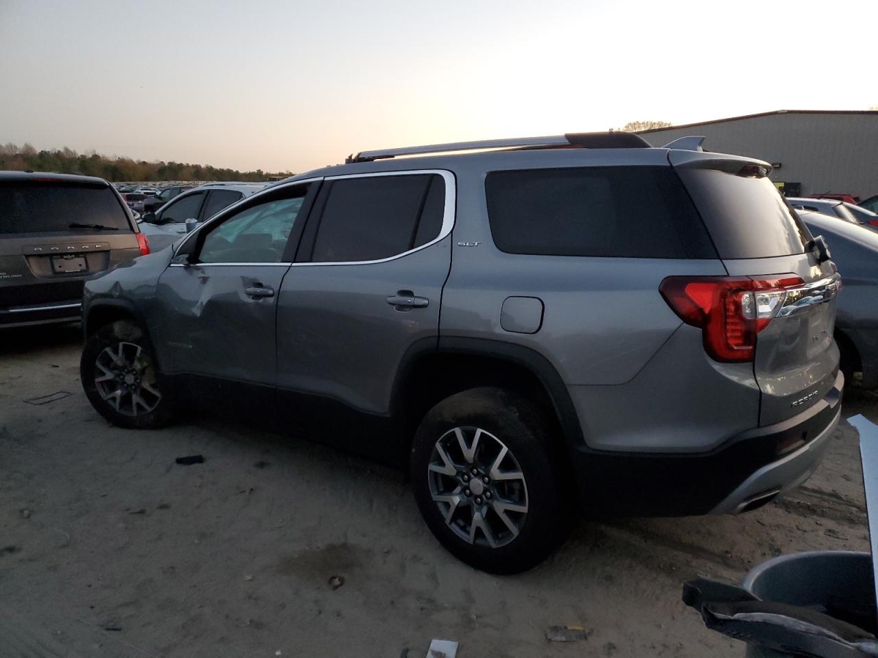 2023 GMC ACADIA SLT - Image 2