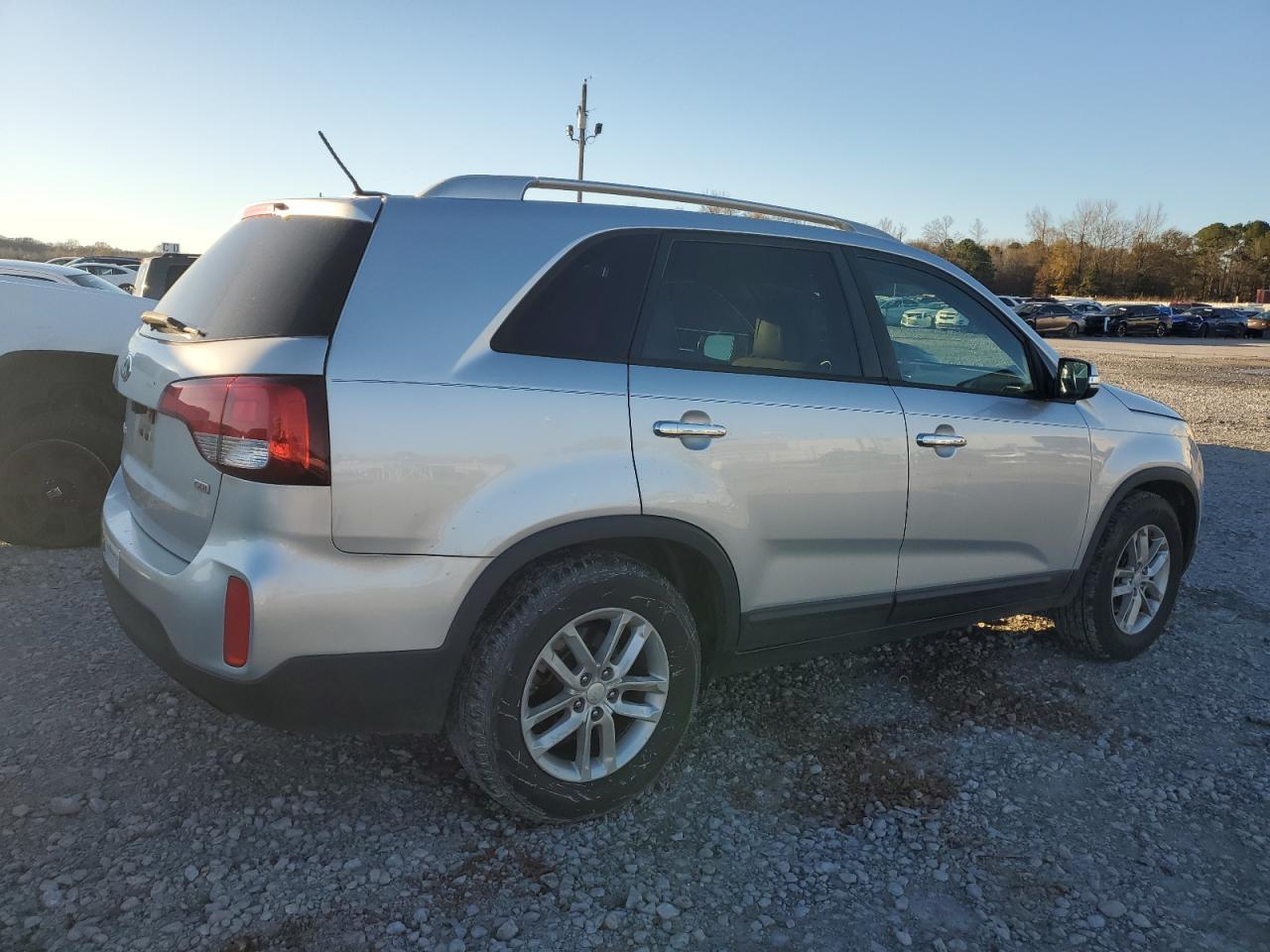 2015 KIA SORENTO LX - Image 3