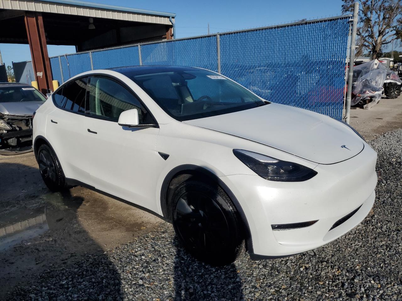 2024 TESLA MODEL Y - Image 4