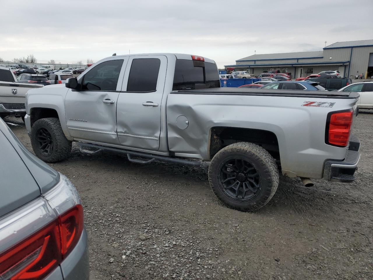 2016 CHEVROLET SILVERADO - Image 2
