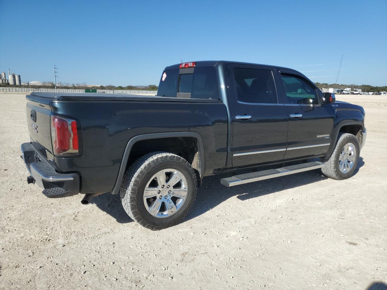 2018 GMC SIERRA K15 - Фото 3