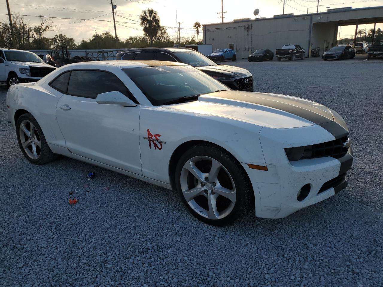 2011 CHEVROLET CAMARO LT - Фото 4