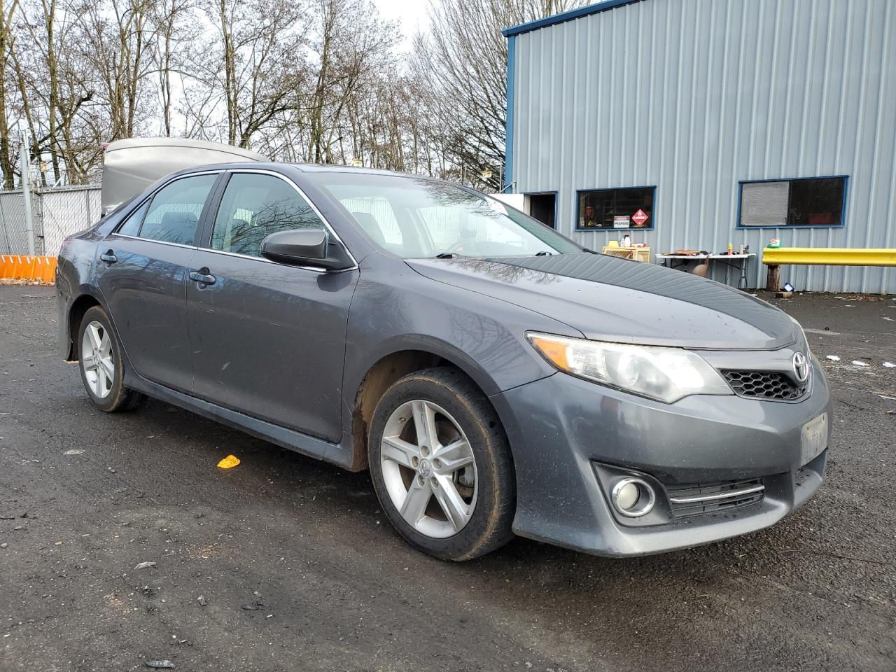 2014 TOYOTA CAMRY L - Фото 4