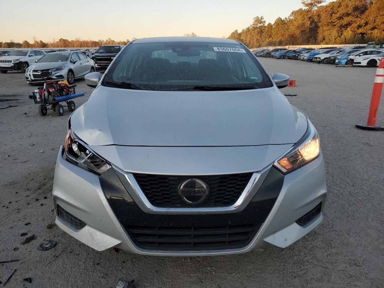 2021 NISSAN VERSA SV - Фото 5
