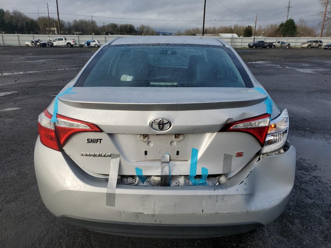 2015 TOYOTA COROLLA L - Image 6