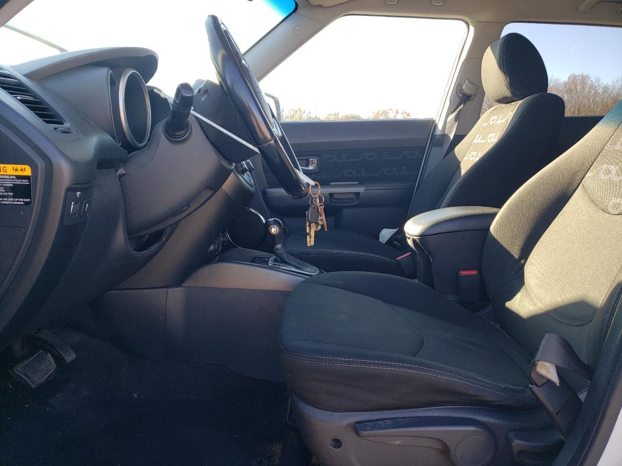 2013 KIA SOUL + - Image 7