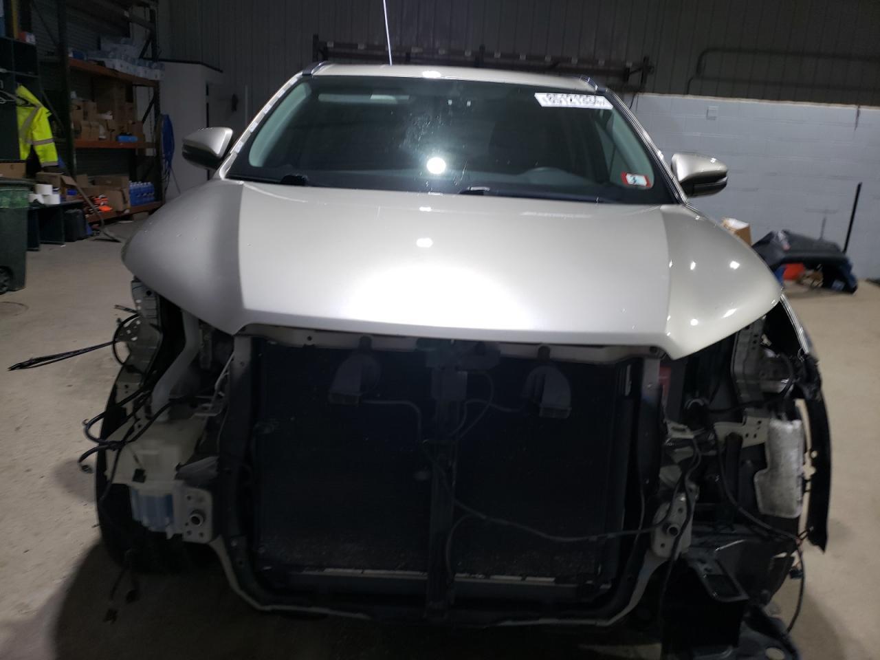 2015 TOYOTA HIGHLANDER - Фото 5
