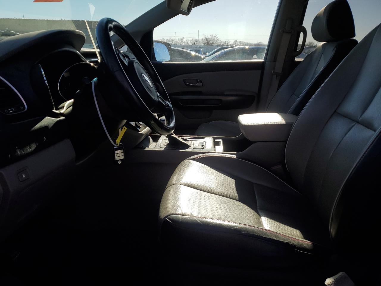 2017 KIA SEDONA LX - Фото 7