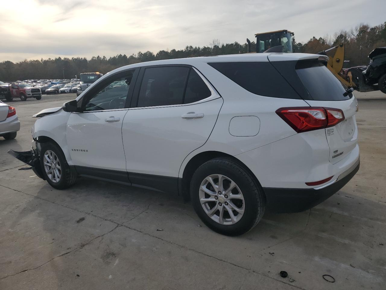 2019 CHEVROLET EQUINOX LT - Image 2