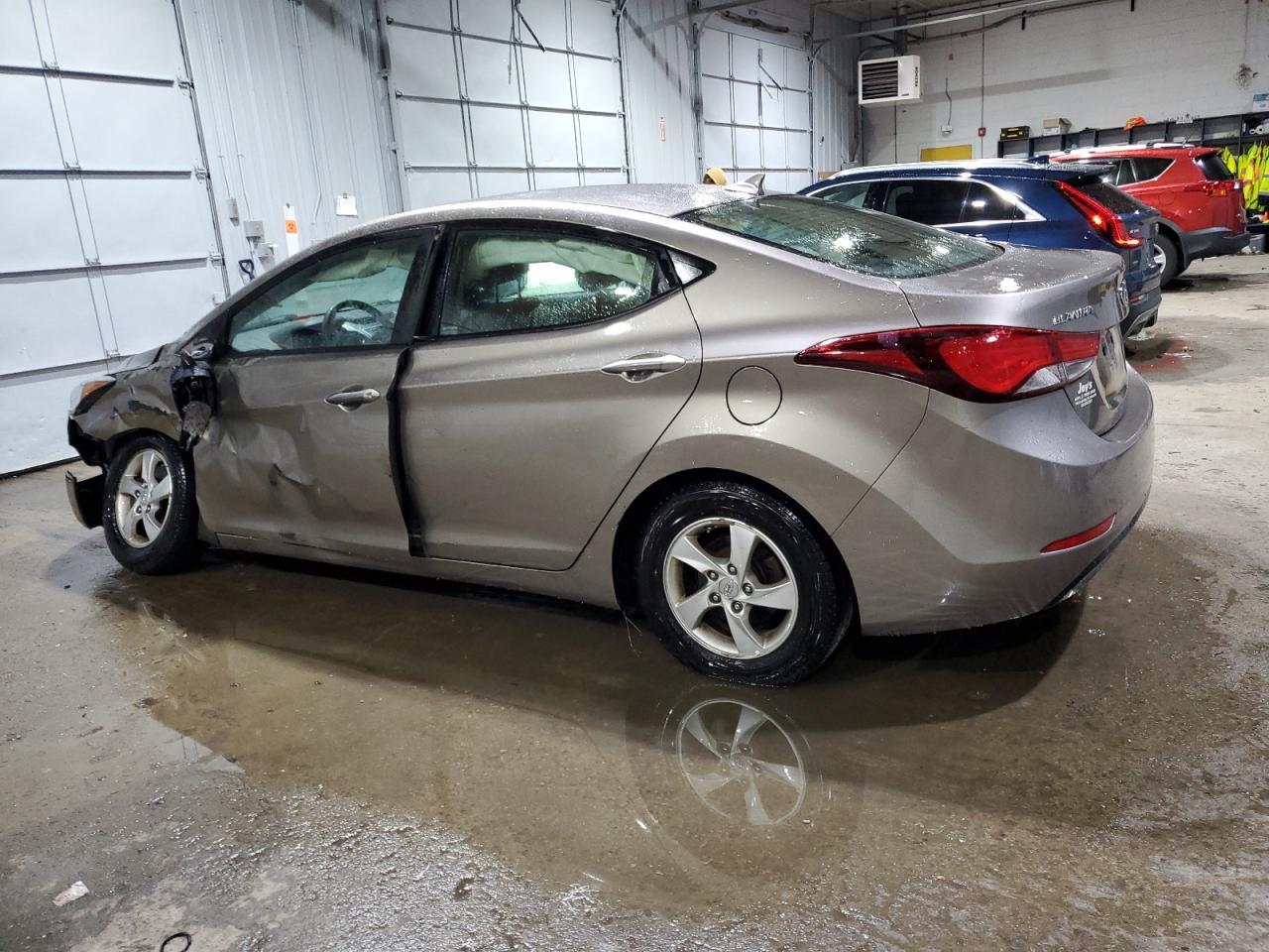 2015 HYUNDAI ELANTRA SE - Фото 2