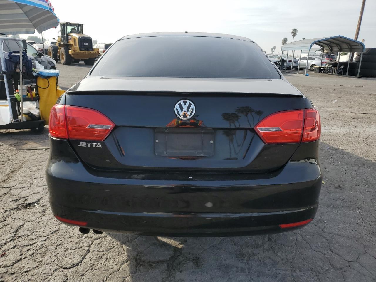 2013 VOLKSWAGEN JETTA BASE - Image 6