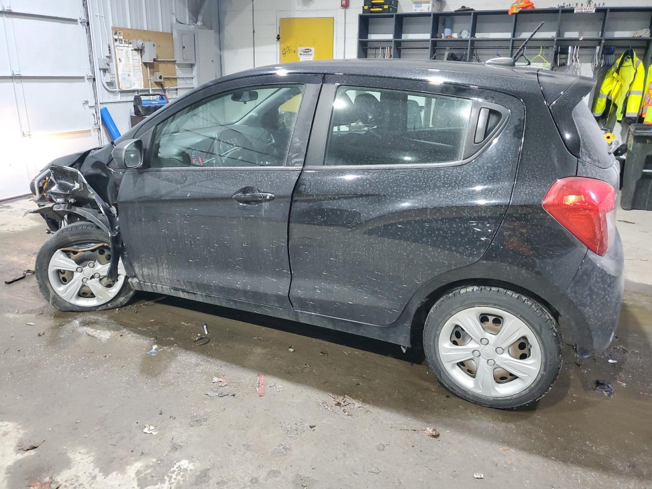 2019 CHEVROLET SPARK LS - Фото 2
