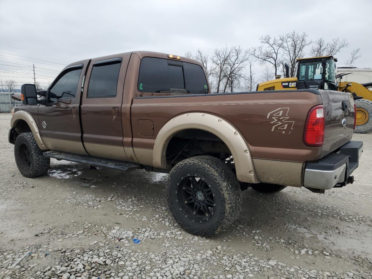 2011 FORD F350 SUPER - Фото 2