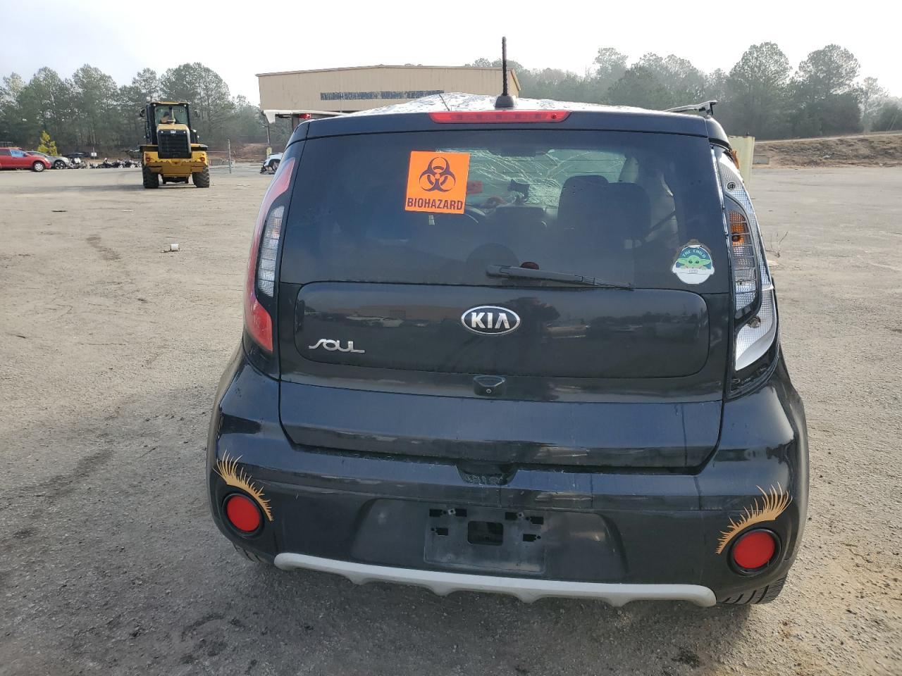 2019 KIA SOUL + - Image 6