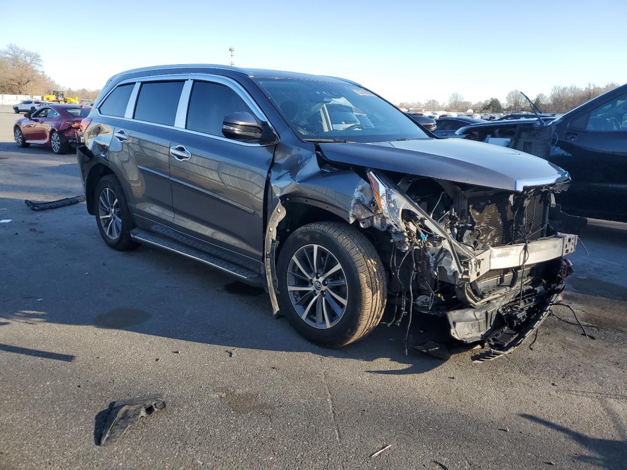 2018 TOYOTA HIGHLANDER - Image 4