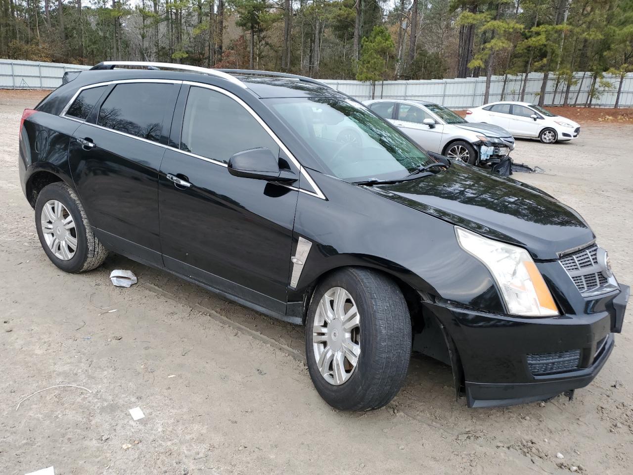 2011 CADILLAC SRX LUXURY - Image 4