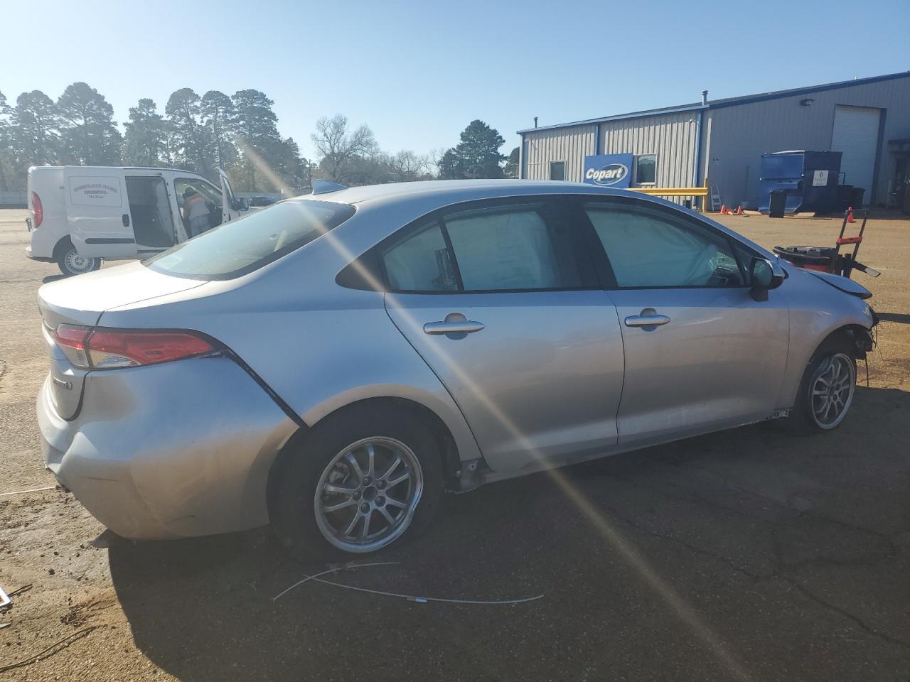 2022 TOYOTA COROLLA LE - Фото 3
