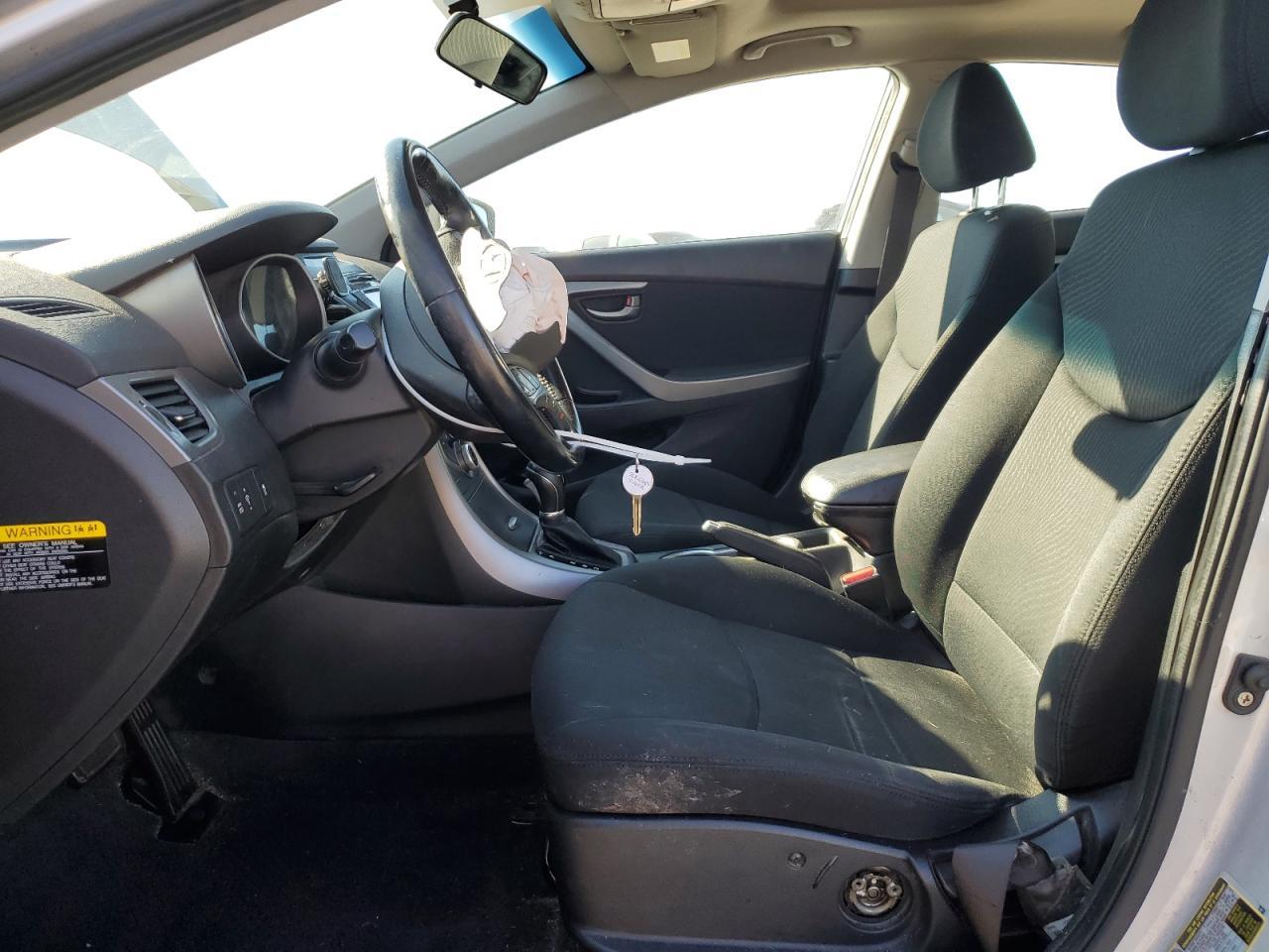 2015 HYUNDAI ELANTRA SE - Фото 7