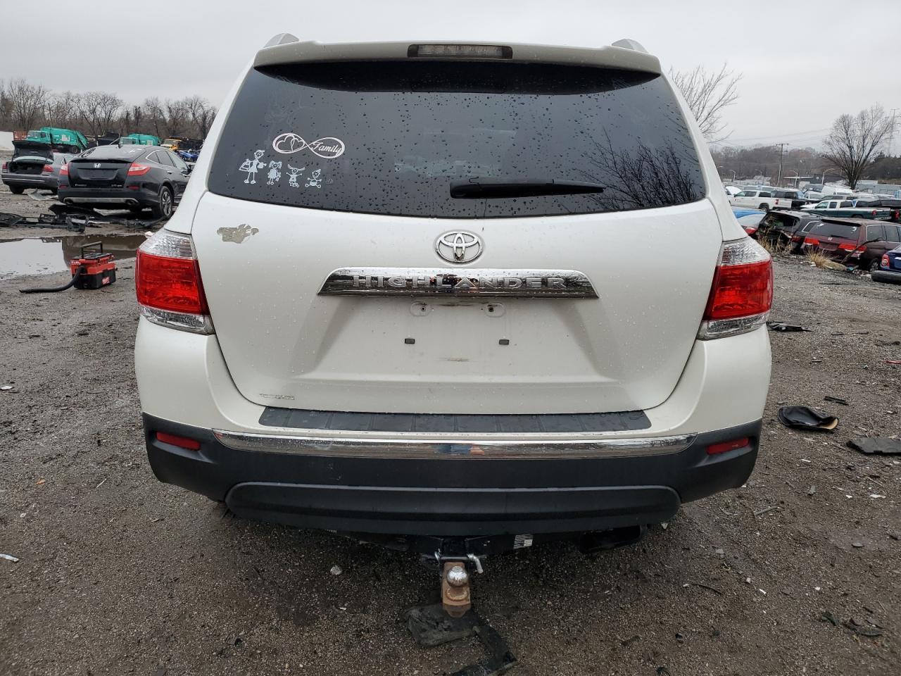 2012 TOYOTA HIGHLANDER - Image 6