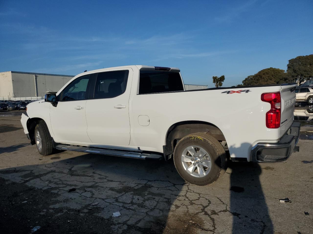 2024 CHEVROLET SILVERADO - Фото 2