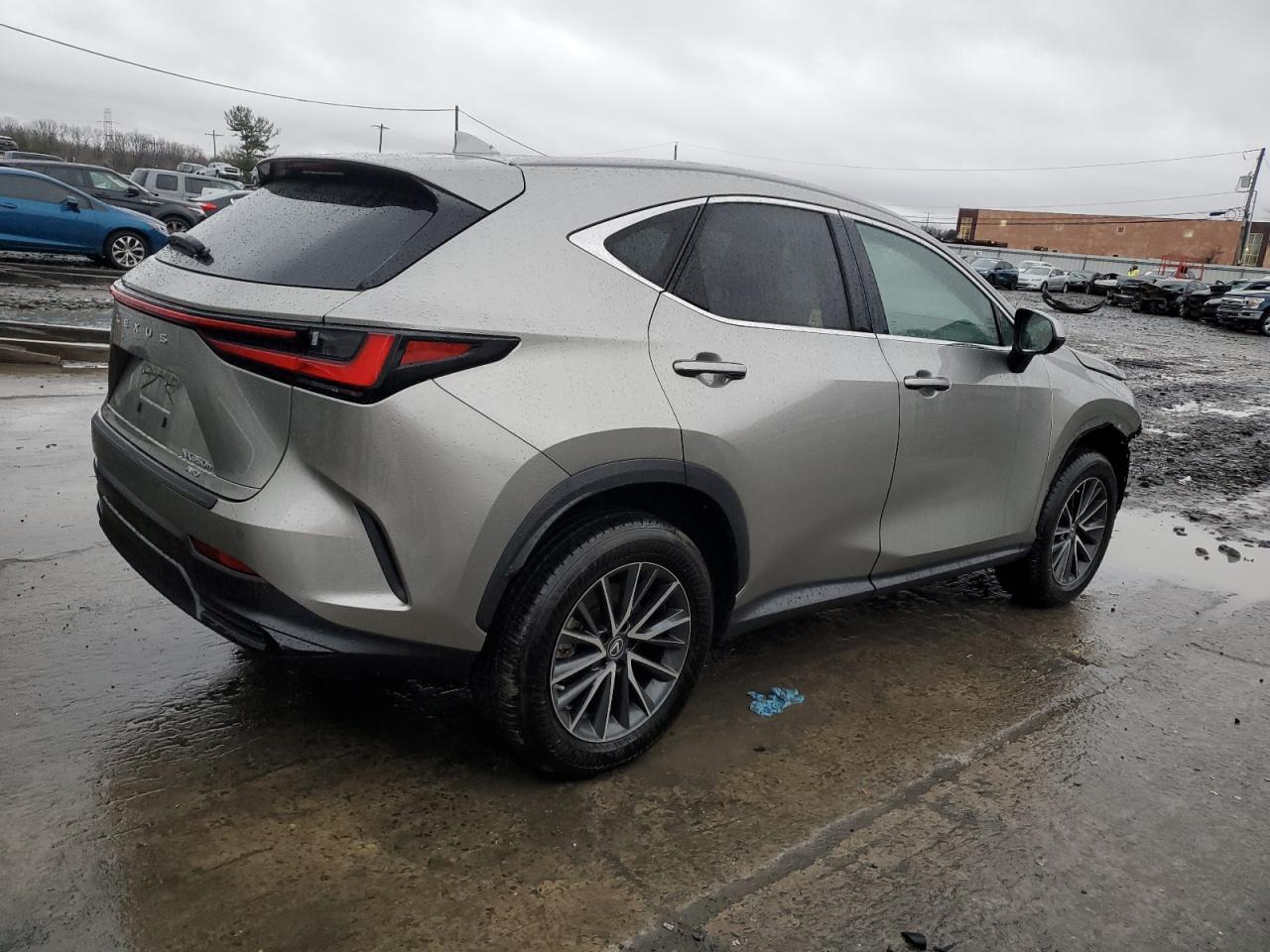 2023 LEXUS NX 350H - Image 3