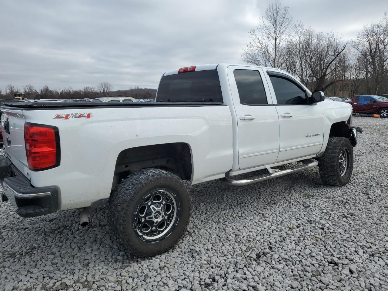 2016 CHEVROLET SILVERADO - Image 3