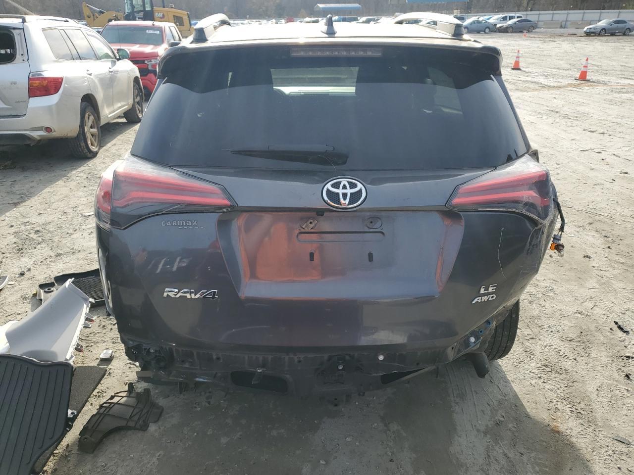 2017 TOYOTA RAV4 LE - Image 6