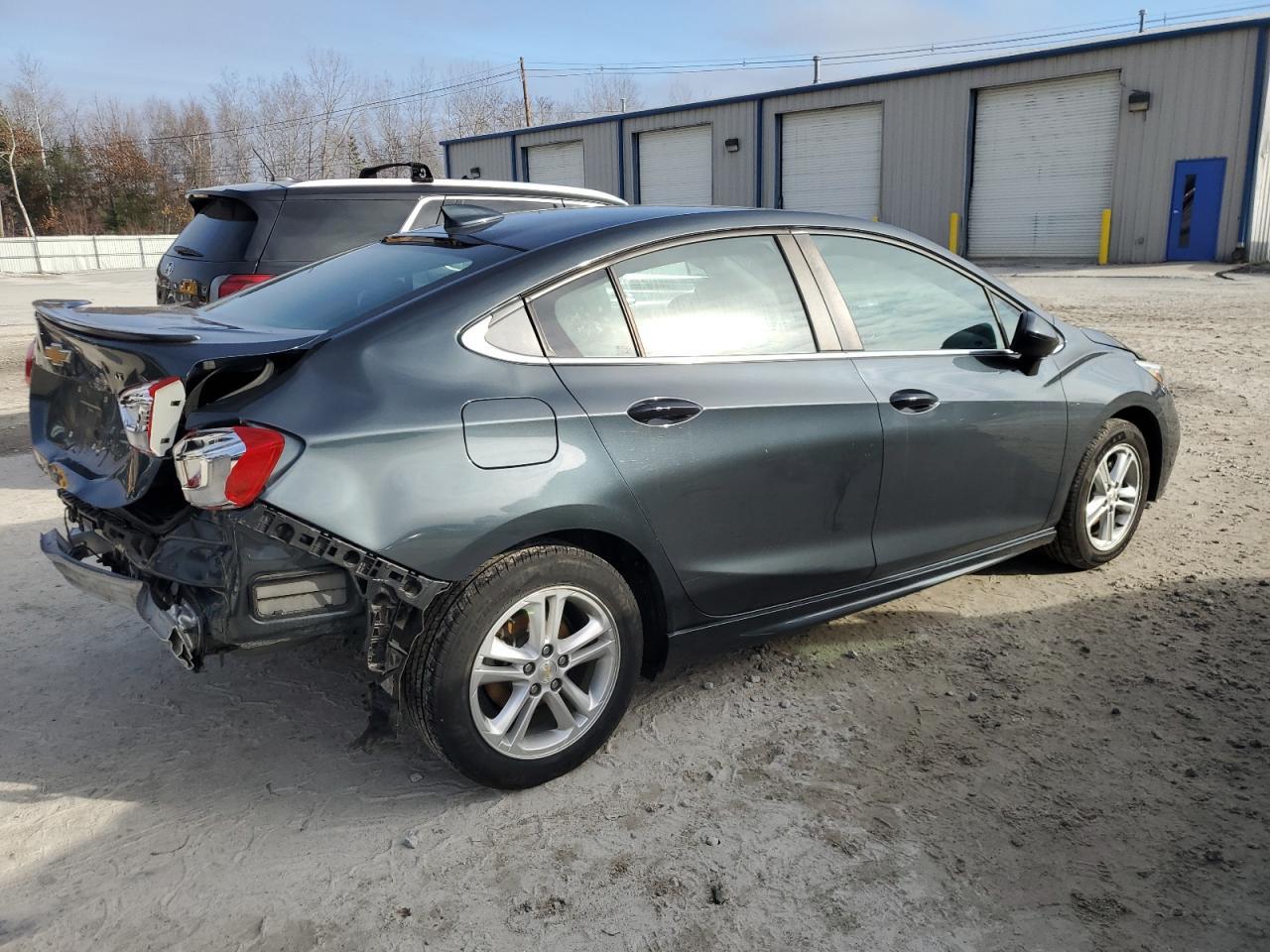 2017 CHEVROLET CRUZE LT - Image 3