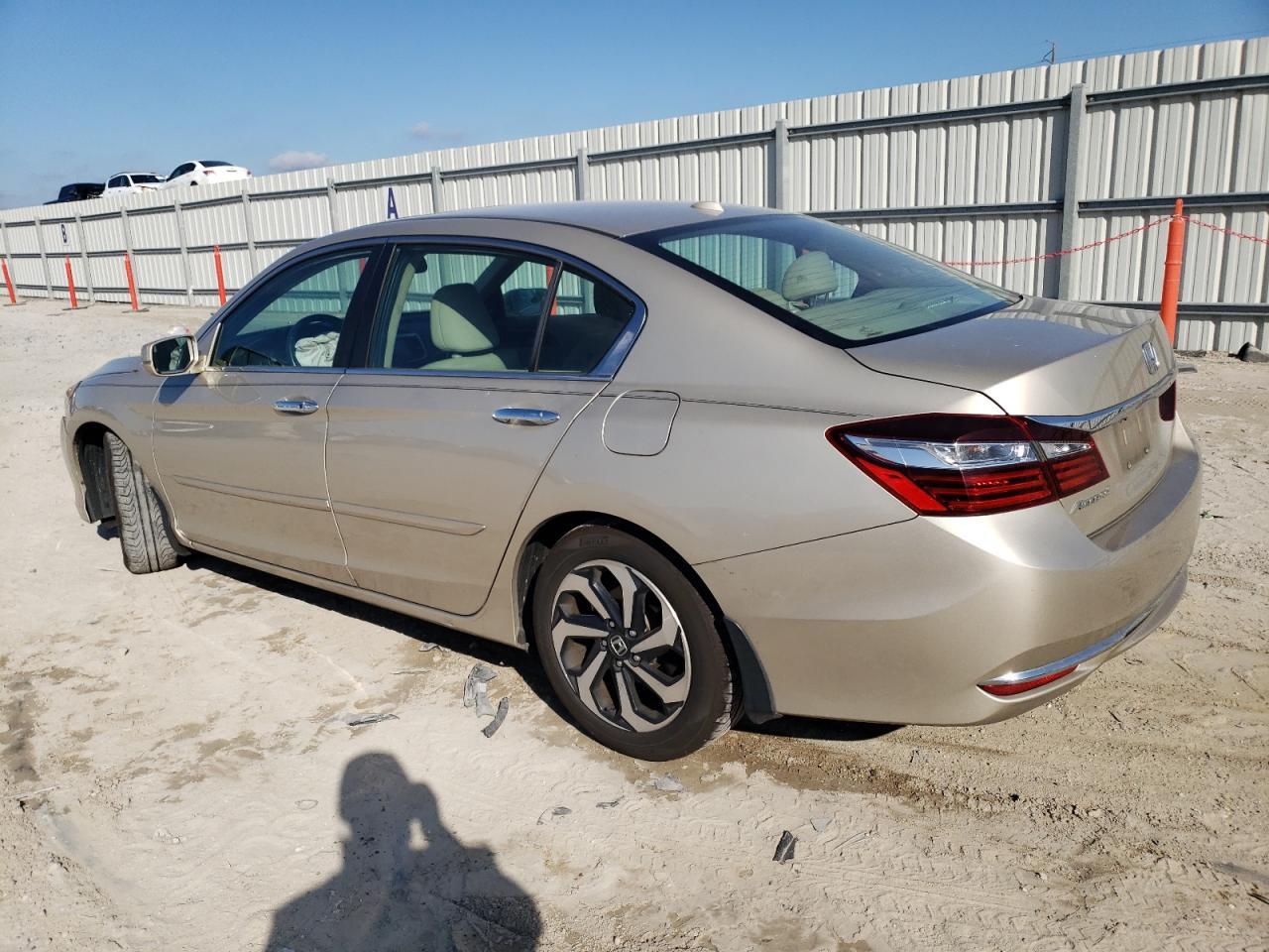 2016 HONDA ACCORD EXL - Image 2