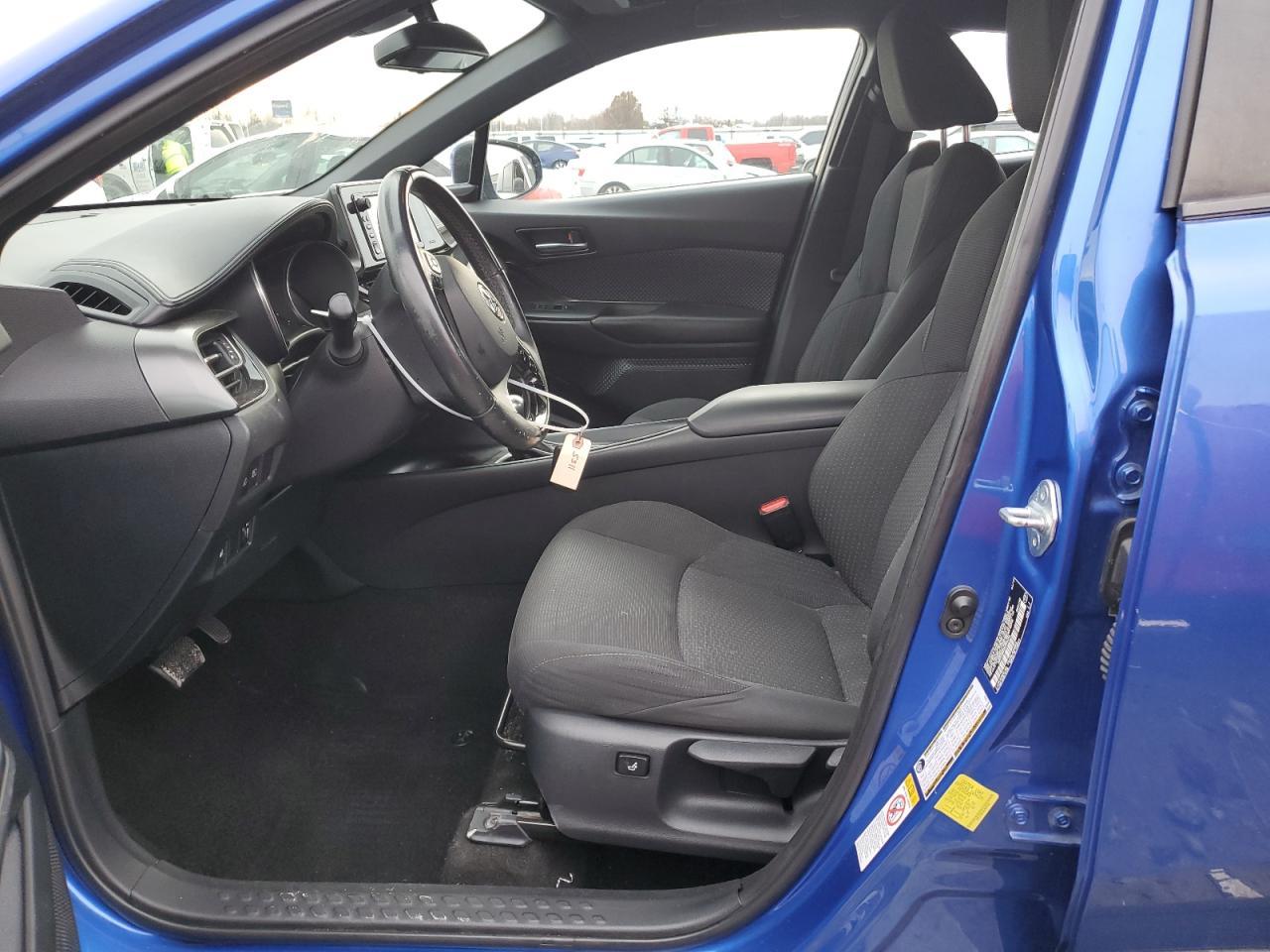 2018 TOYOTA C-HR XLE - Фото 7