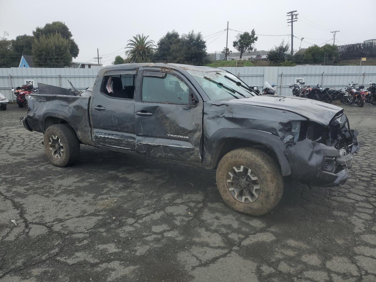 2023 TOYOTA TACOMA DOU - Фото 4