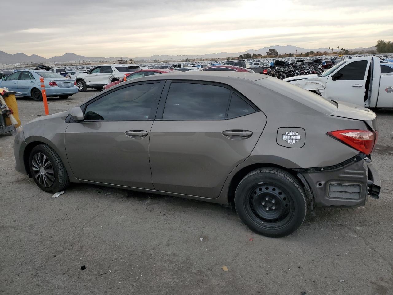 2018 TOYOTA COROLLA L - Image 2