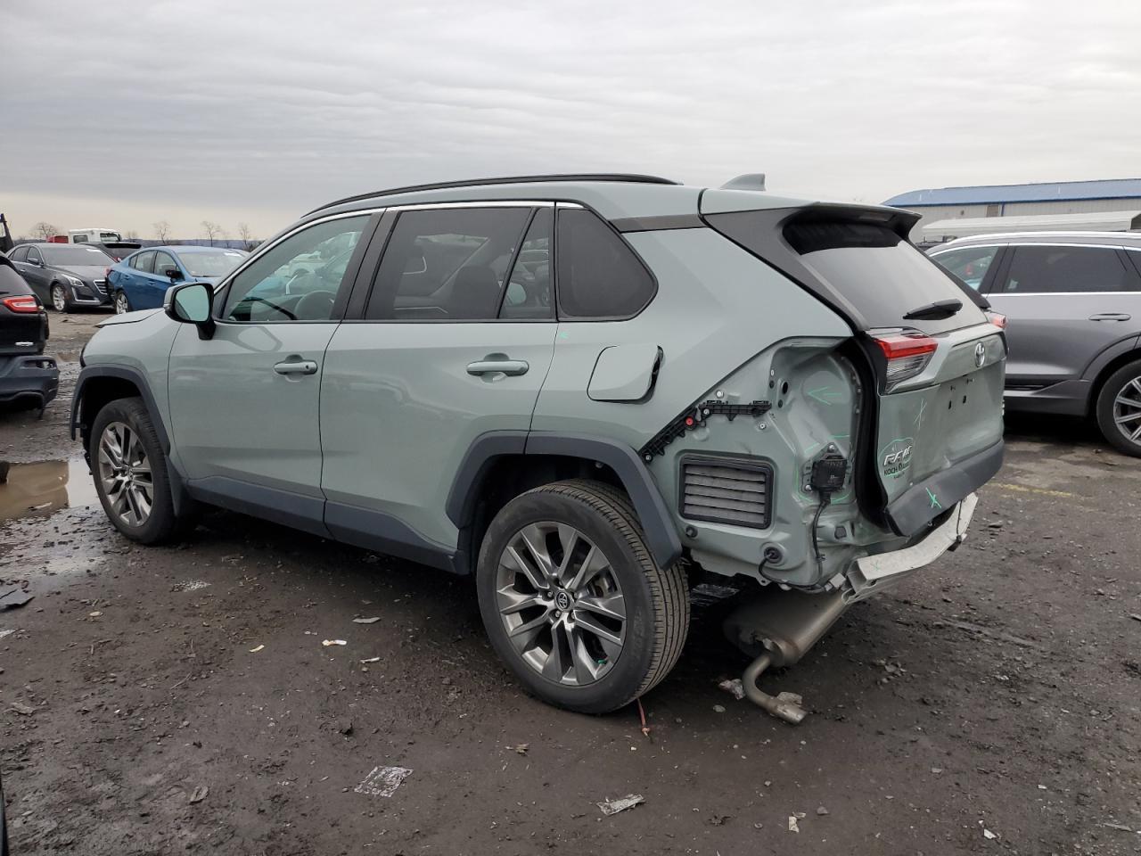 2020 TOYOTA RAV4 XLE P - Image 2