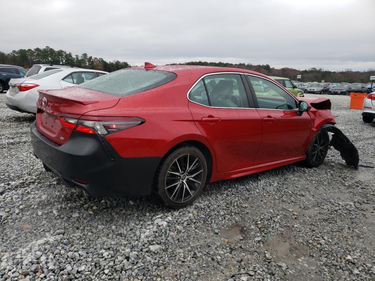 2021 TOYOTA CAMRY SE - Фото 3