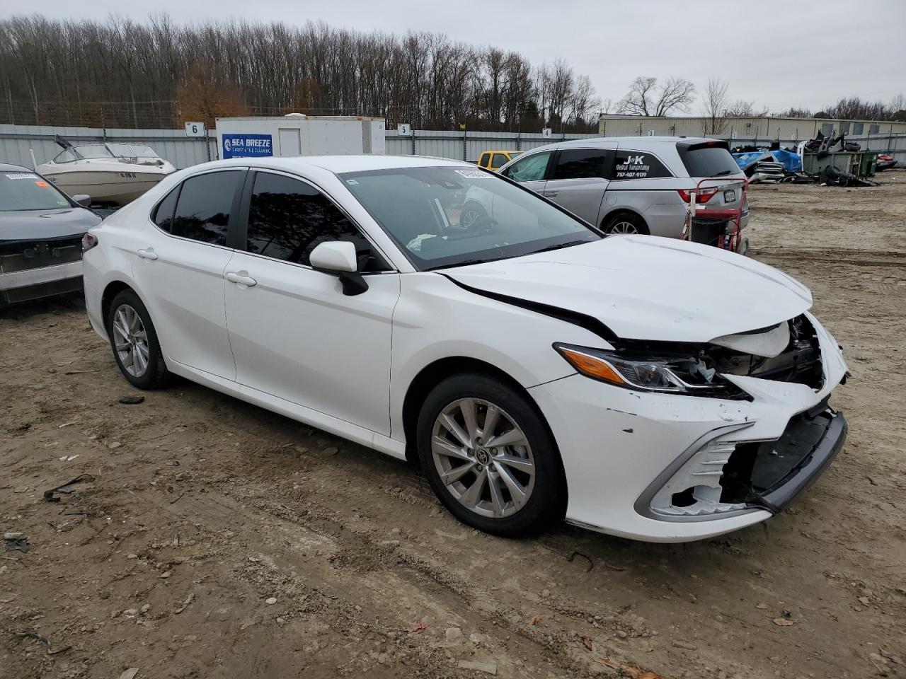 2023 TOYOTA CAMRY LE - Фото 4