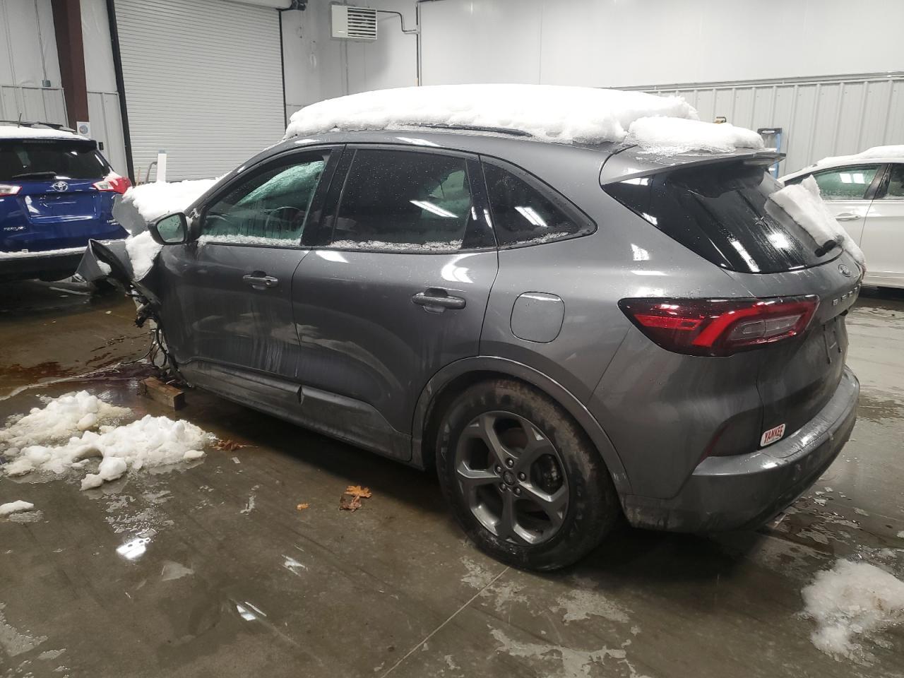 2023 FORD ESCAPE ST - Image 2