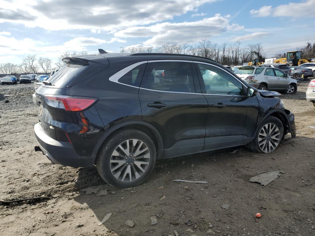 2020 FORD ESCAPE TIT - Фото 3
