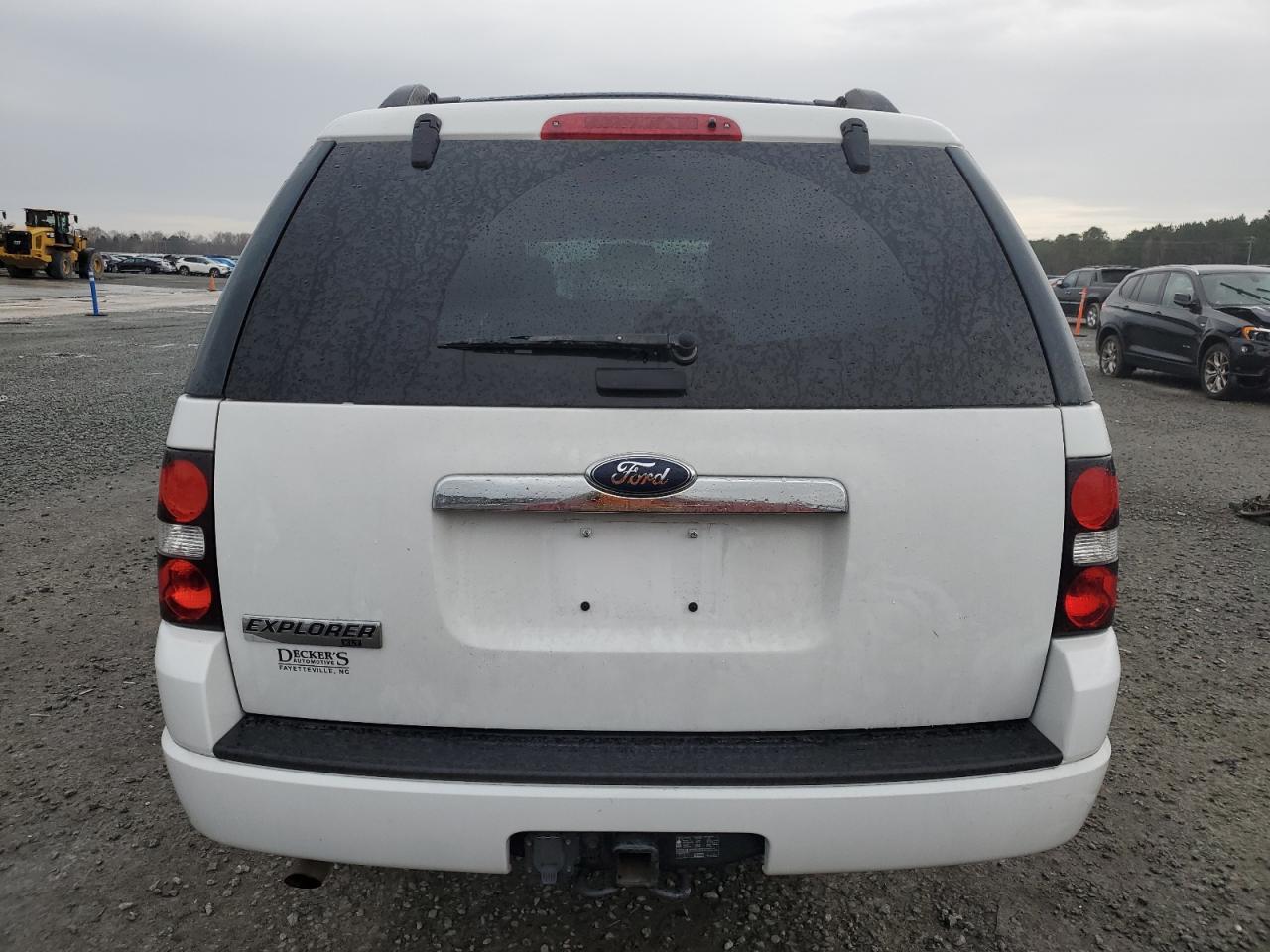 2010 FORD EXPLORER X - Image 6