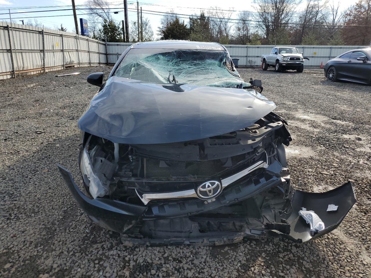 2017 TOYOTA CAMRY LE - Фото 5