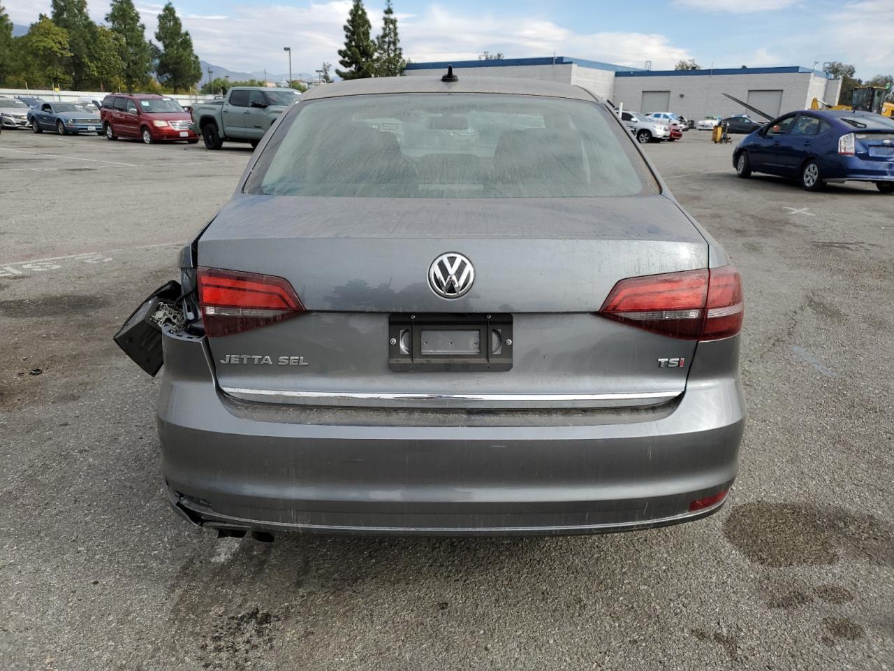 2017 VOLKSWAGEN JETTA SEL - Фото 6