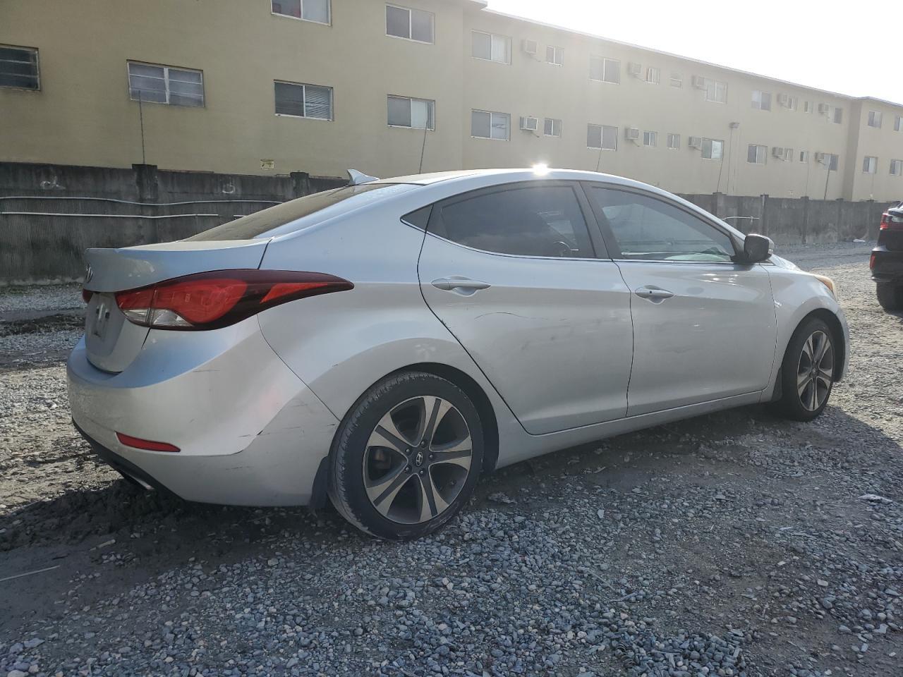 2014 HYUNDAI ELANTRA SE - Фото 3