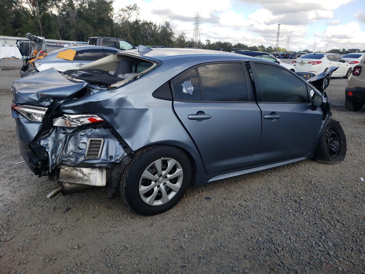 2022 TOYOTA COROLLA LE - Image 3