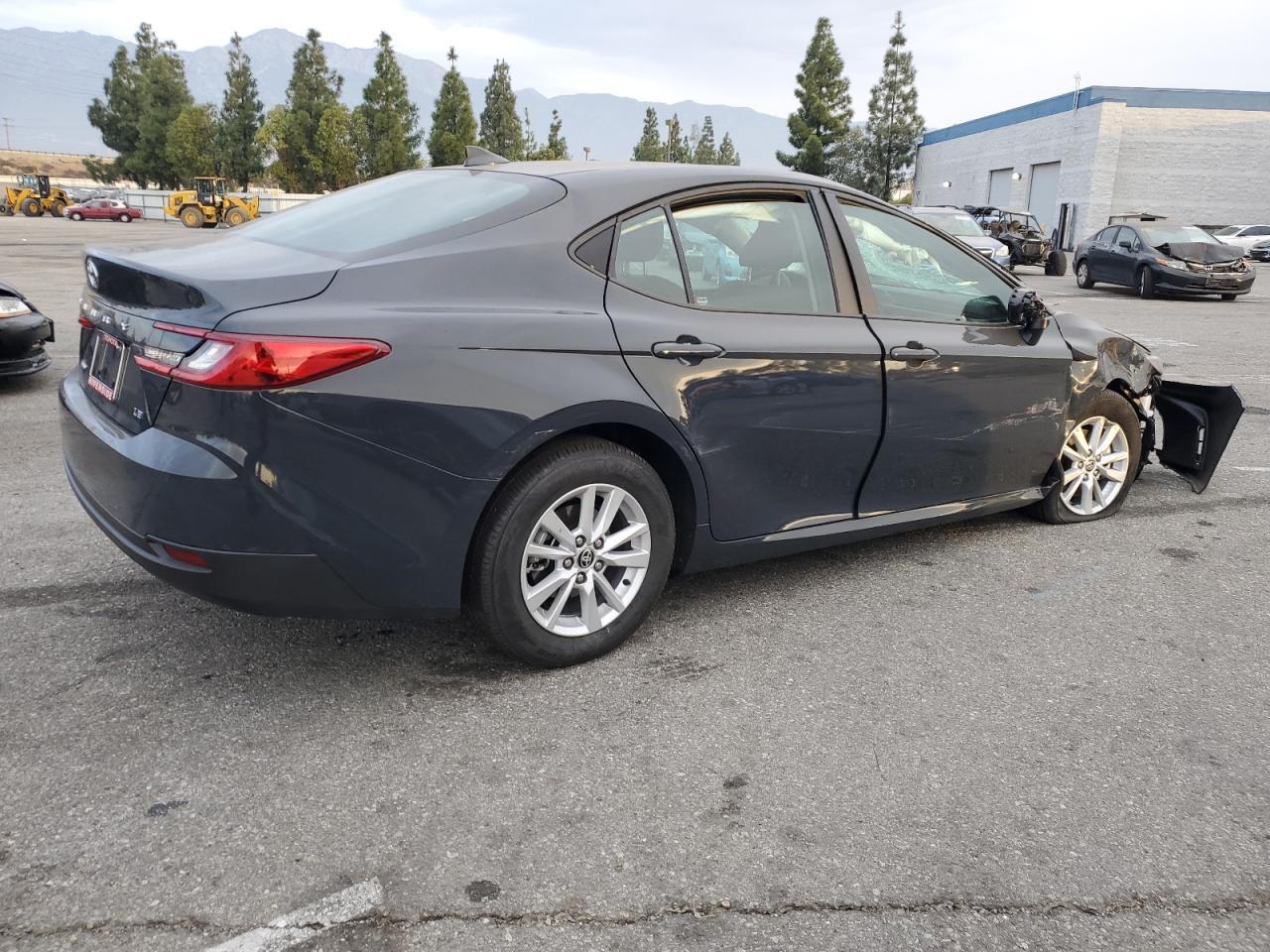 2025 TOYOTA CAMRY XSE - Image 3
