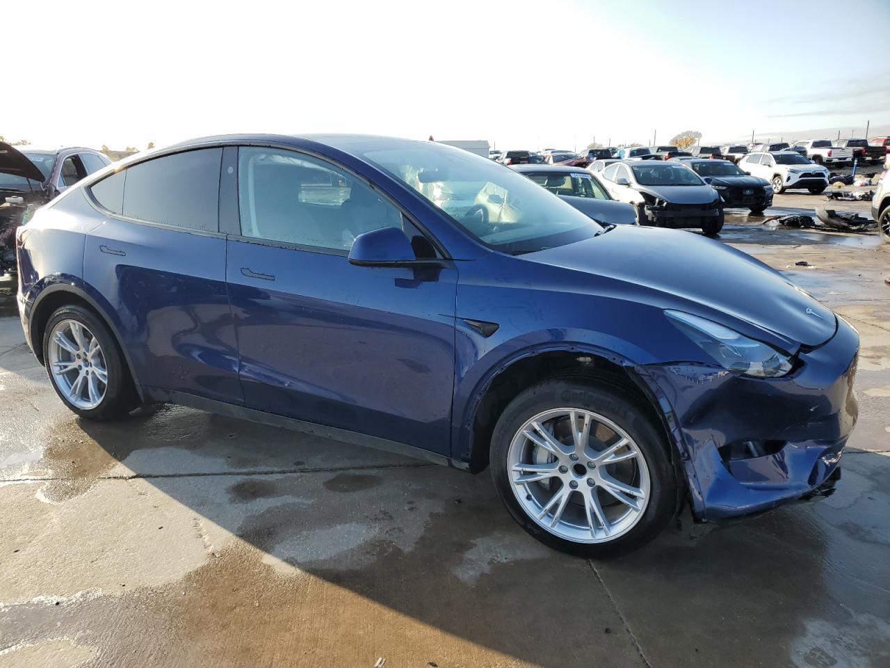 2024 TESLA MODEL Y - Image 4